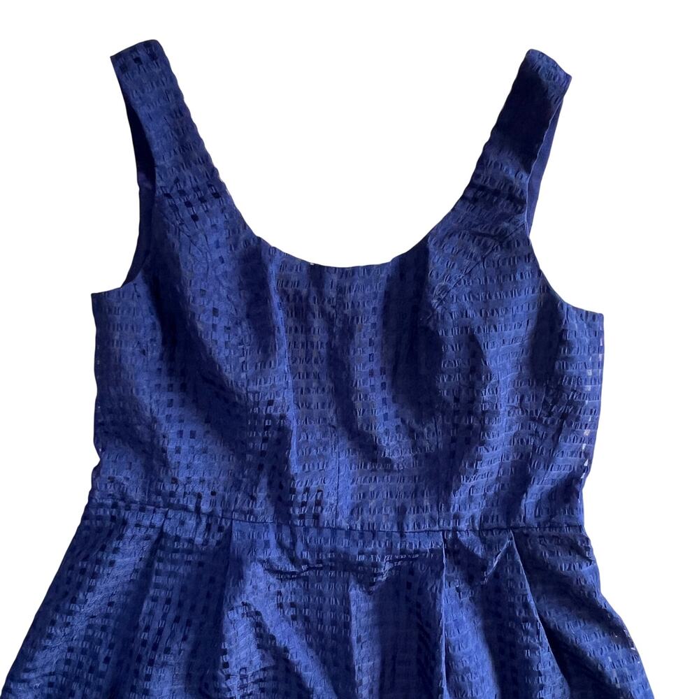 Anne Klein AK Blue Textured Fit Flare Dress Women’s Size 8 - Picture 2 of 8